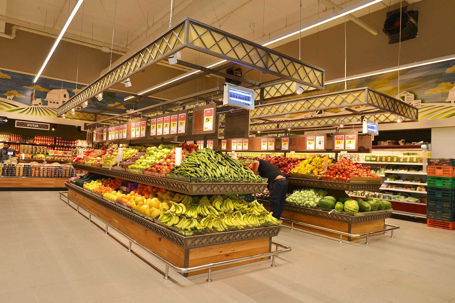 עיצוב חנות ירקות בסופרמרקט